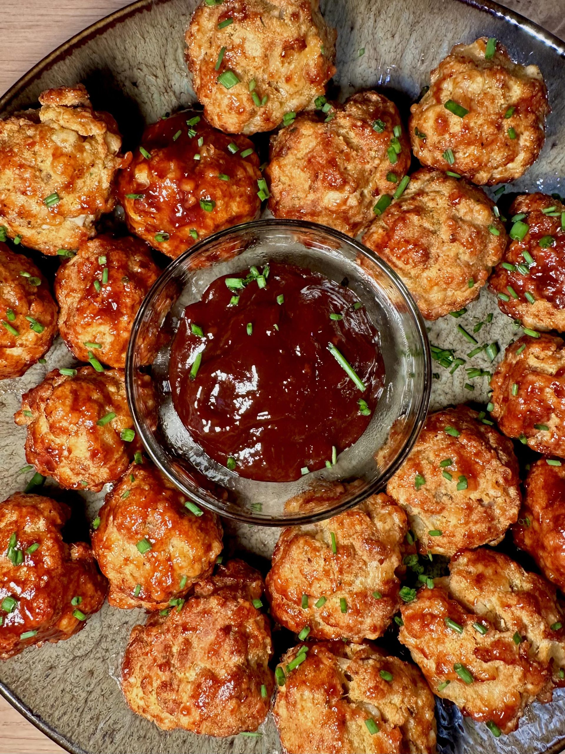 Cheesy Cornbread Sizzle Pops