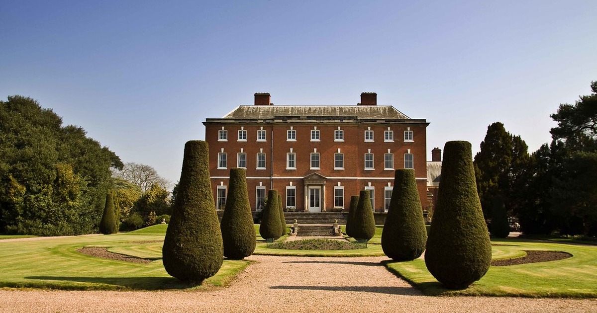 Promotional view of Catton Hall and its grounds, venue for The Great Feast Derbyshire 2027.